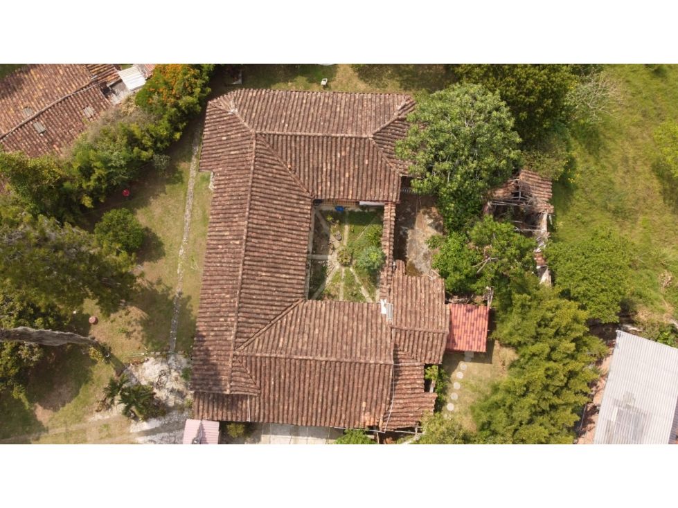 Casa Campestre en venta Antioquia Envigado La Mesa 5555 m2 Habitaciones 5 Baños 2 Garajes 5 Precio $5555000000
