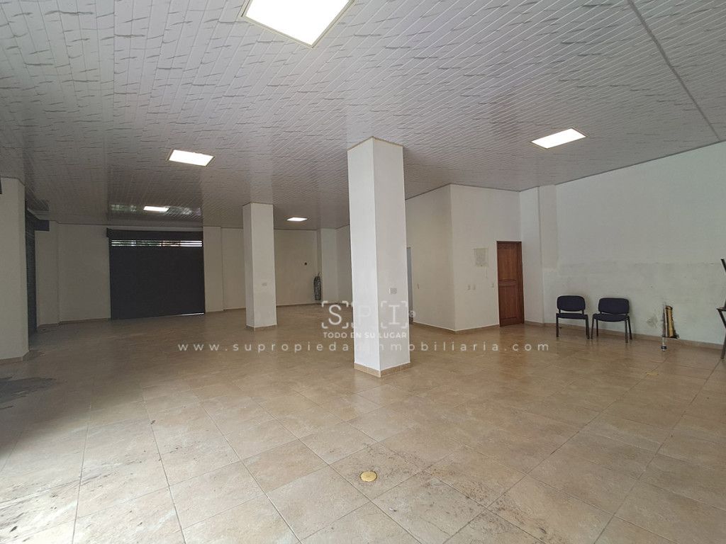 Local en arriendo Antioquia Medellín La Colina 165 m2 Habitaciones 0 Baños 2 Garajes 0 Precio $10120000