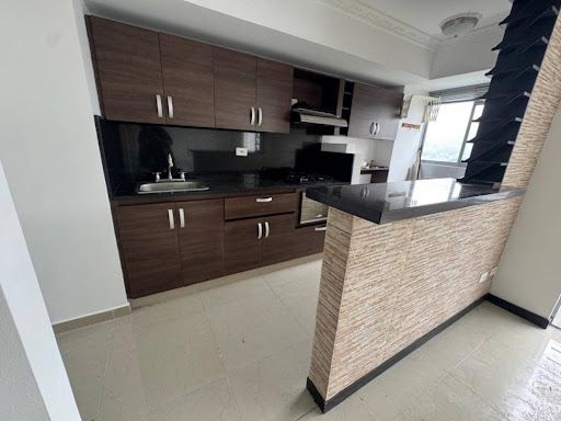 Apartamento en arriendo Antioquia Medellín Santa Rosa De Lima 95 m2 Habitaciones 3 Baños 2 Garajes 1 Precio $3500000