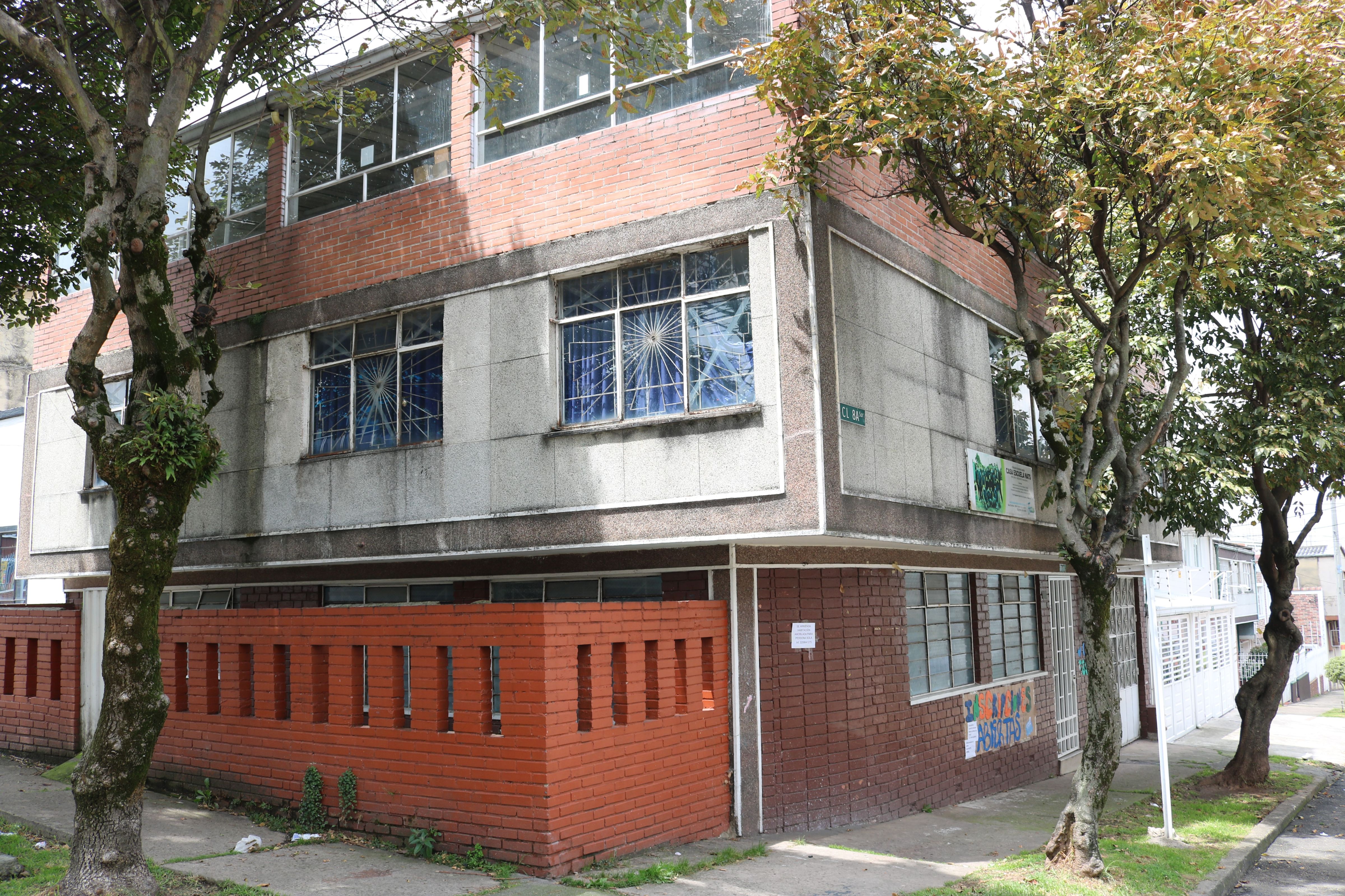 Casa en venta Cundinamarca Bogotá San Javier 320 m2 Habitaciones 6 Baños 4 Garajes 1 Precio $1100000000
