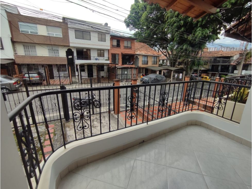 Casa en arriendo Antioquia Medellín Tenche 120 m2 Habitaciones 4 Baños 2 Garajes 1 Precio $2300000