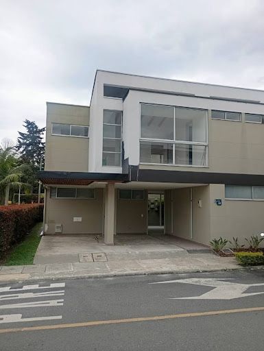 Casa en arriendo Antioquia Rionegro San Antonio 180 m2 Habitaciones 3 Baños 3 Garajes 1 Precio $6600000