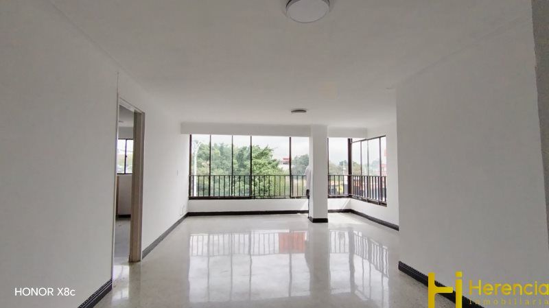 Apartamento en arriendo o venta Antioquia Medellín Rosales 92 m2 Habitaciones 2 Baños 3 Garajes 1 Precio venta $450000000 Precio arriendo $2915000