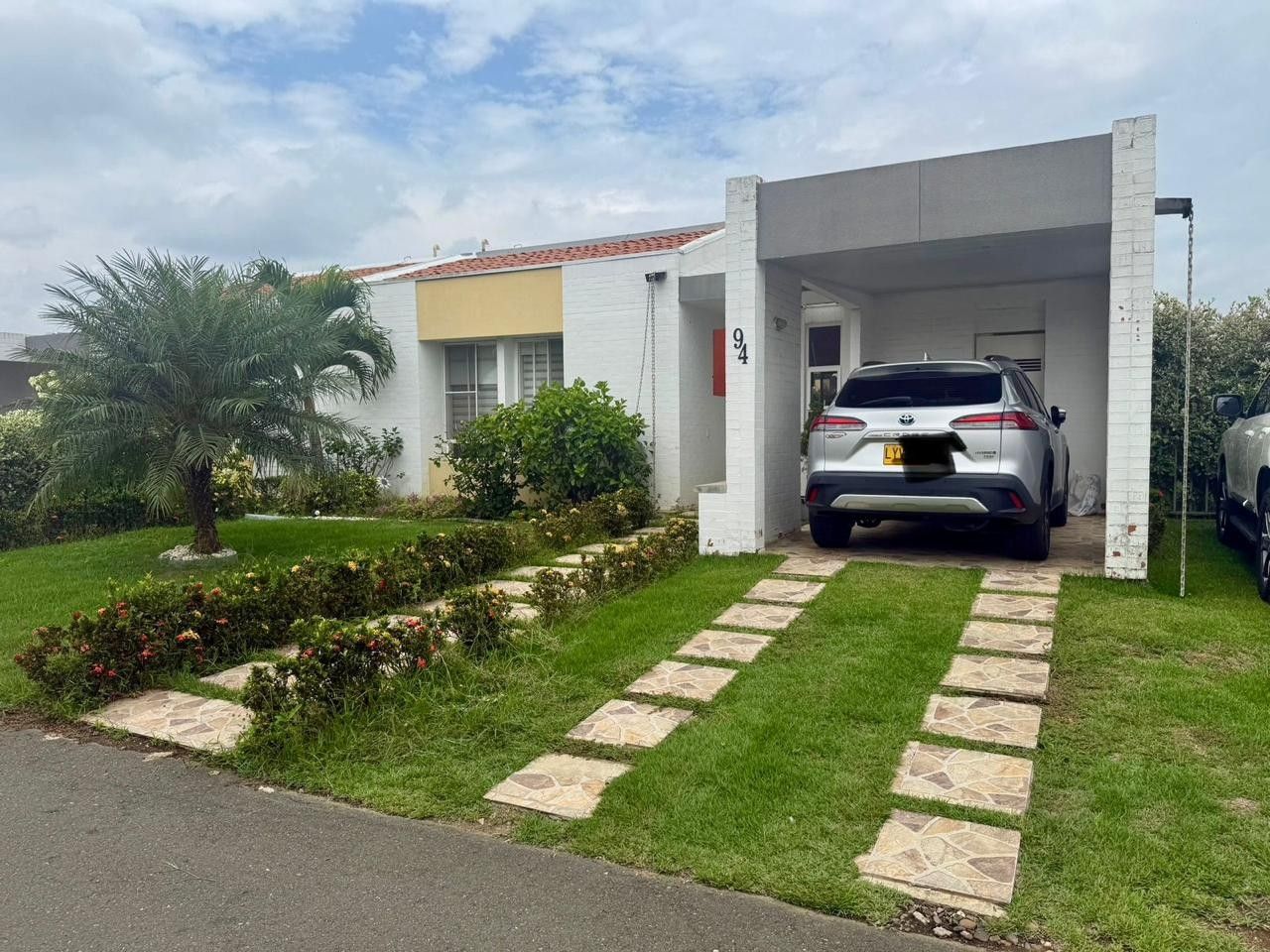 Casa en venta Valle Del Cauca Jamundí Cr Cedros Del Castillo 122 m2 Habitaciones 3 Baños 3 Garajes 4 Precio $655000000