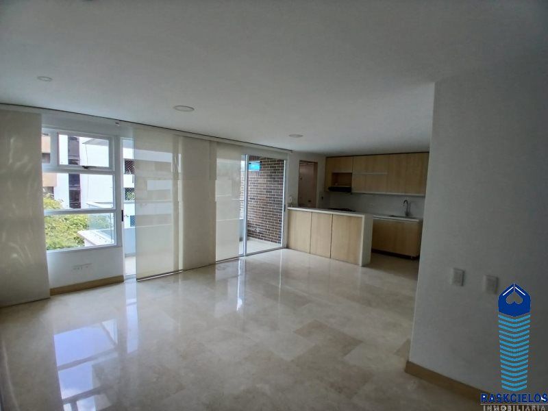 Apartamento en arriendo Antioquia Medellín Laureles 105 m2 Habitaciones 3 Baños 4 Garajes 1 Precio $5000000