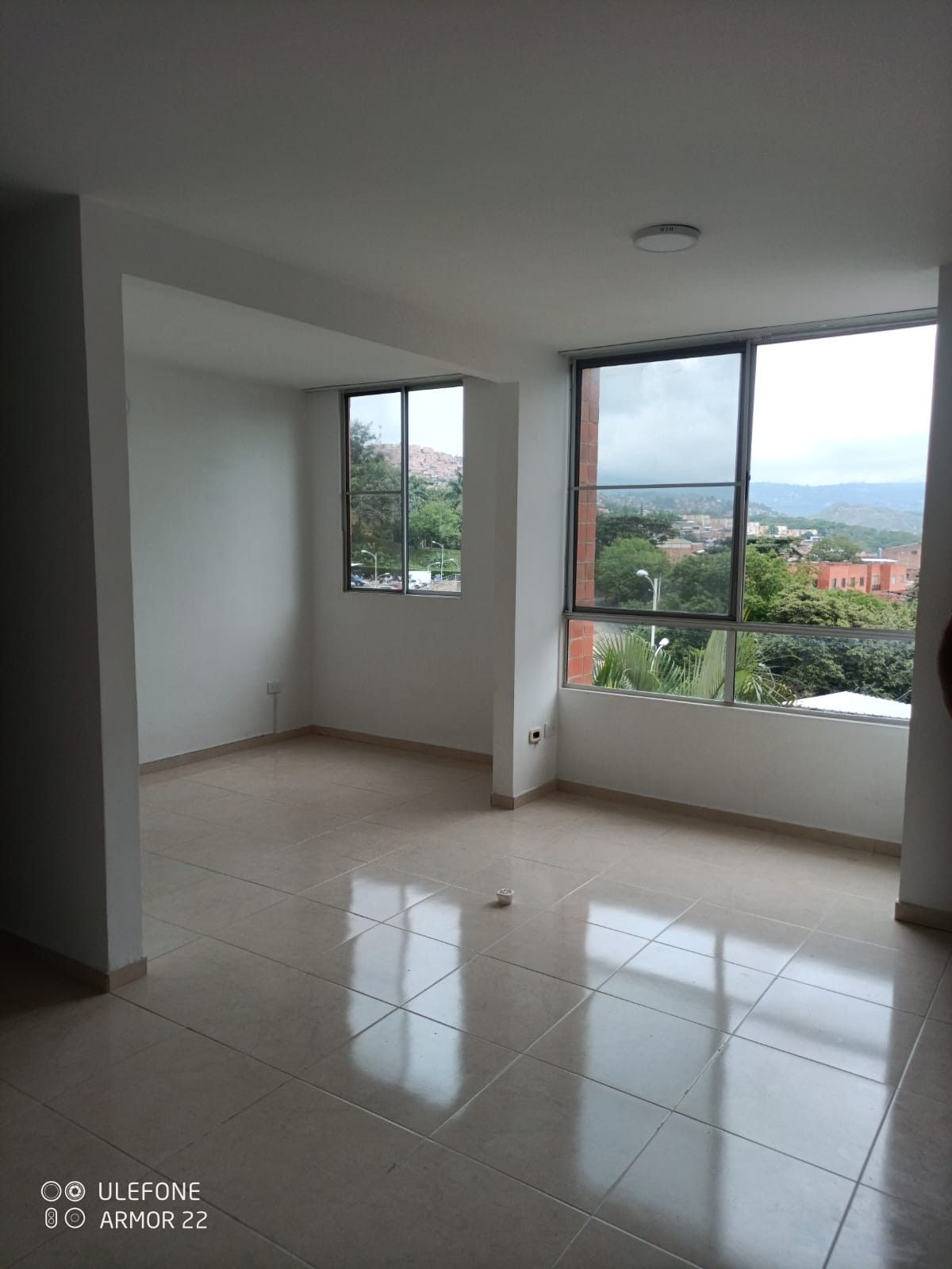 Apartamento en arriendo Valle Del Cauca Cali Urbanización Santa Helena 50 m2 Habitaciones 2 Baños 2 Garajes 1 Precio $1300000