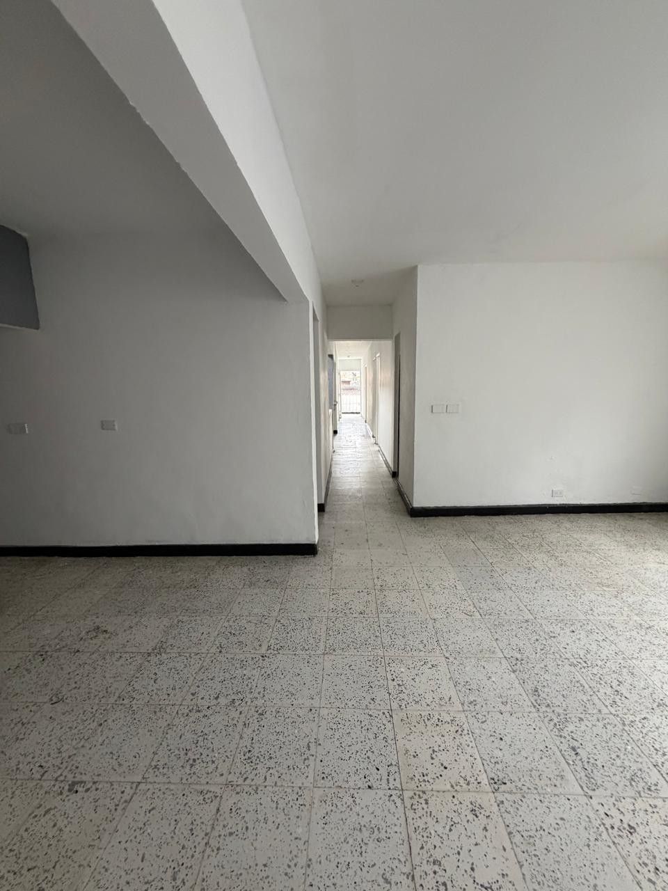 Casa en venta Valle Del Cauca Cali Alfonso López Ii Etapa 220 m2 Habitaciones 11 Baños 3 Garajes 1 Precio $395000000