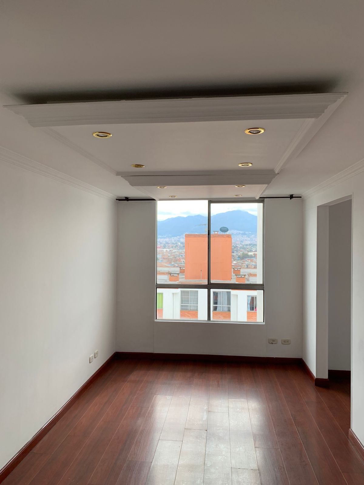 Apartamento en arriendo Cundinamarca Bogotá Ub Renania 65 m2 Habitaciones 3 Baños 2 Garajes 1 Precio $1600000