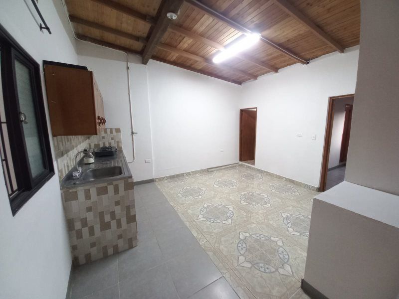 Apartaestudio en arriendo Antioquia Medellín Manrique Central No2 42 m2 Habitaciones 1 Baños 1 Garajes 0 Precio $1400000