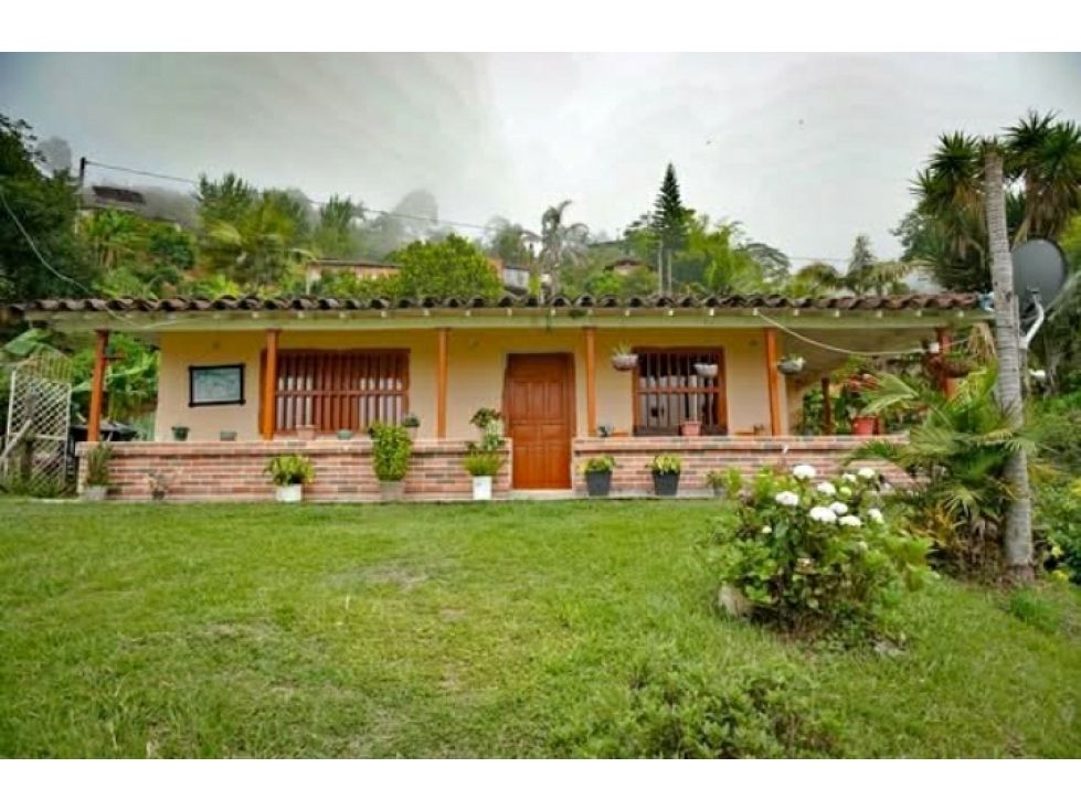 Finca en venta Antioquia Fredonia Fredonia 310 m2 Habitaciones 4 Baños 2 Garajes 20 Precio $400000000