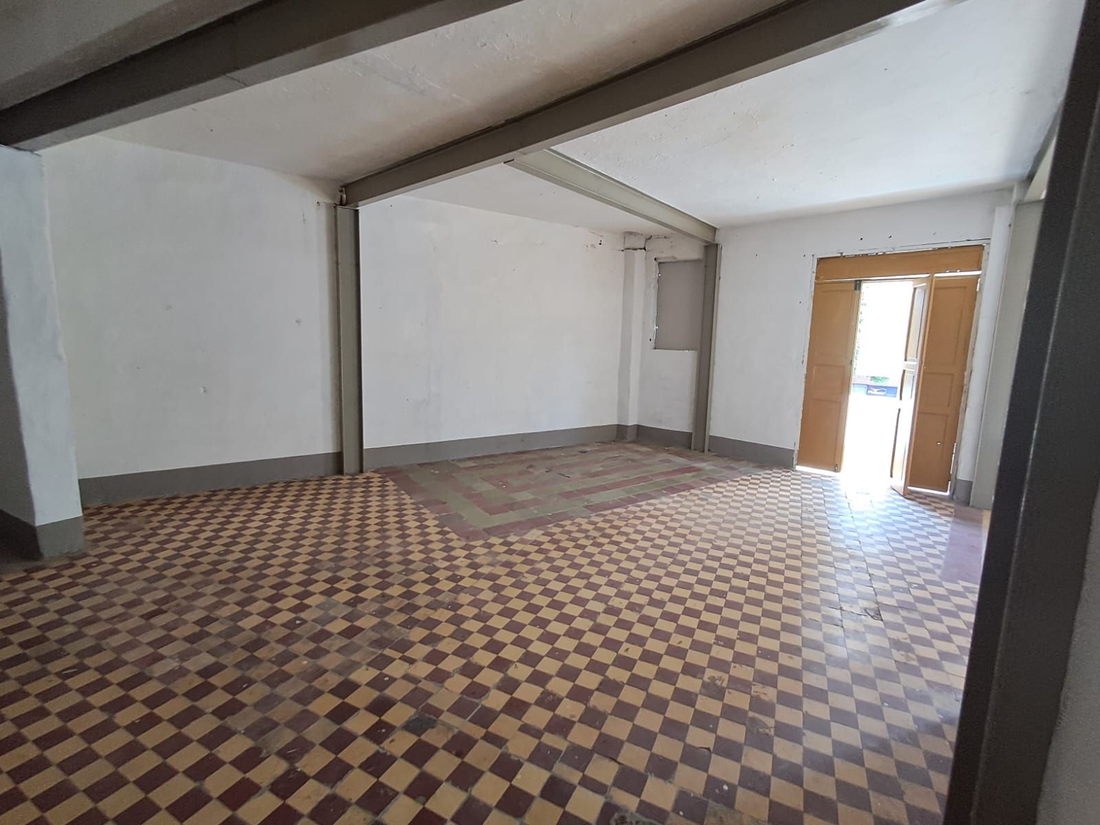 Bodega en arriendo Antioquia Medellín Colon 91 m2 Habitaciones 0 Baños 1 Garajes 0 Precio $4248000