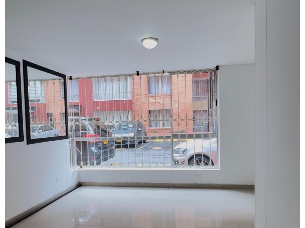 Apartamento en venta Cundinamarca Bogotá Asd 56 m2 Habitaciones 3 Baños 2 Garajes 1 Precio $380000000