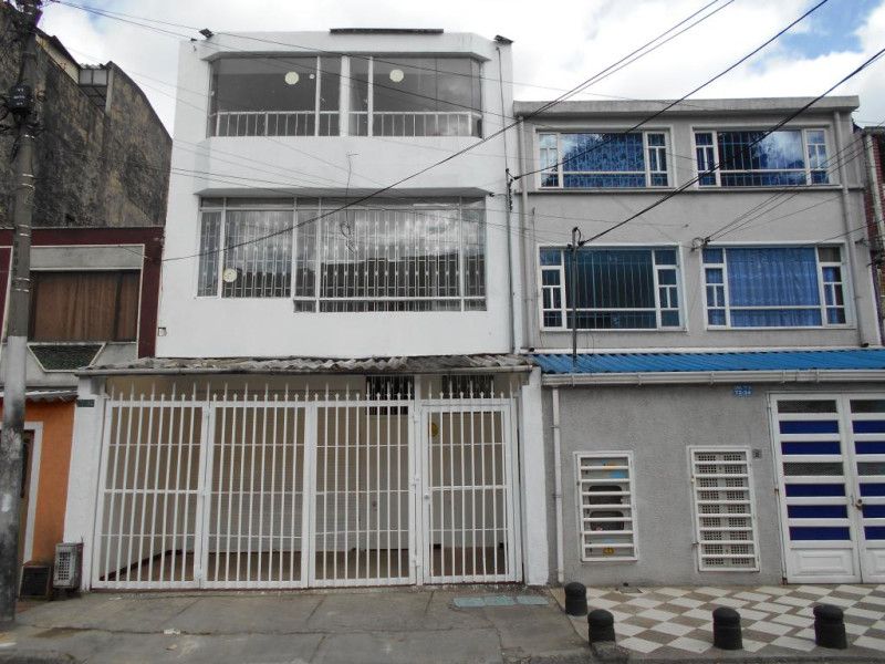 Casa en arriendo Cundinamarca Bogotá Bonanza 287 m2 Habitaciones 7 Baños 6 Garajes 0 Precio $6200000
