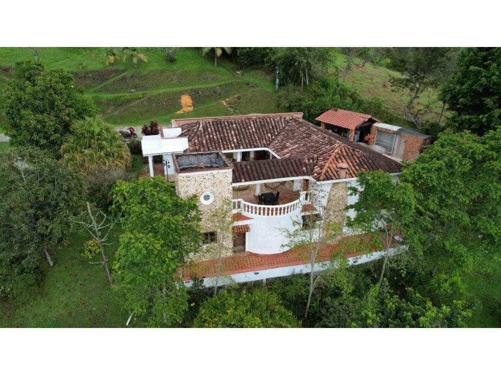 Finca en venta Antioquia Rionegro Rionegro 300 m2 Habitaciones 5 Baños 4 Garajes 0 Precio $1400000000