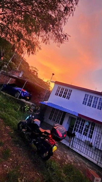 Casa en venta Valle Del Cauca Cali Sector La Luisa Bella Suiza 186 m2 Habitaciones 4 Baños 3 Garajes 3 Precio $400000000