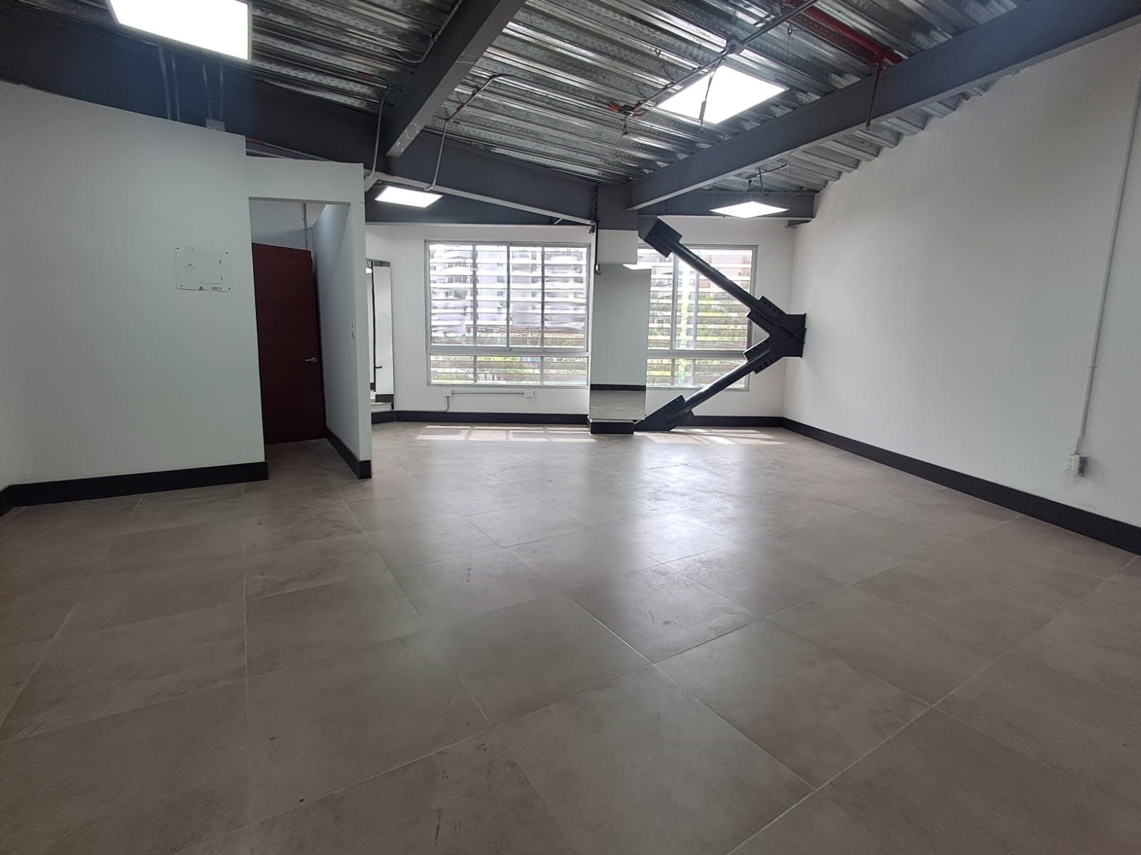 Oficina en arriendo Risaralda Pereira San Jose 50 m2 Habitaciones 0 Baños 1 Garajes 1 Precio $3500000