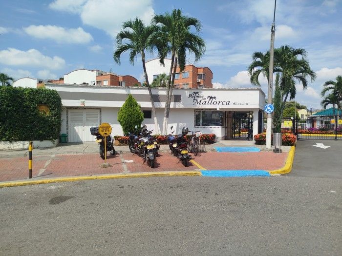 Apartamento en arriendo Valle Del Cauca Cali Torres De Confandi 67 m2 Habitaciones 2 Baños 2 Garajes 1 Precio $1600000