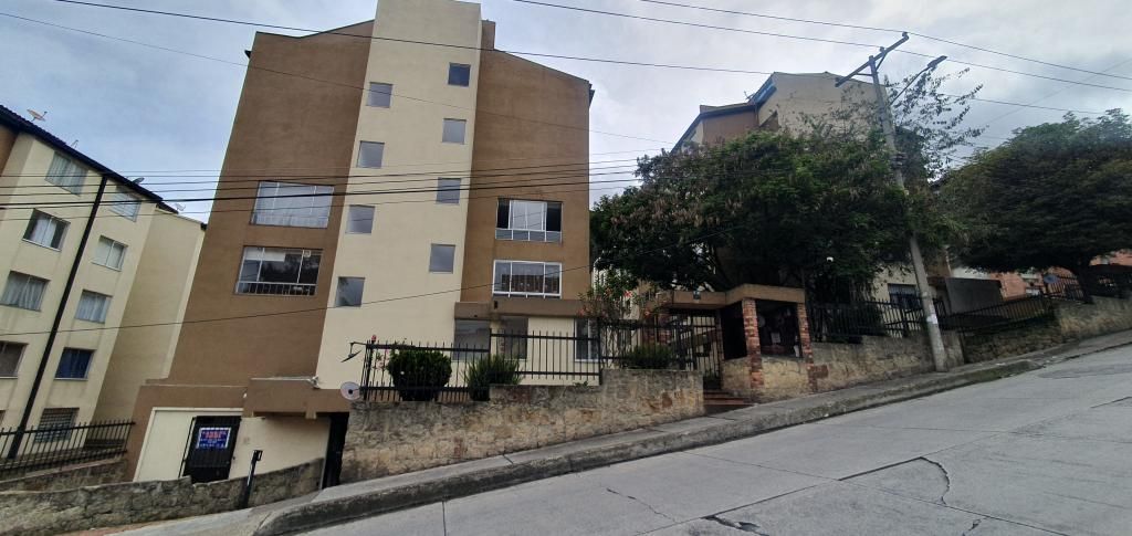 Apartamento en arriendo Cundinamarca Bogotá San Gabriel Norte 81 m2 Habitaciones 3 Baños 3 Garajes 1 Precio $2000000