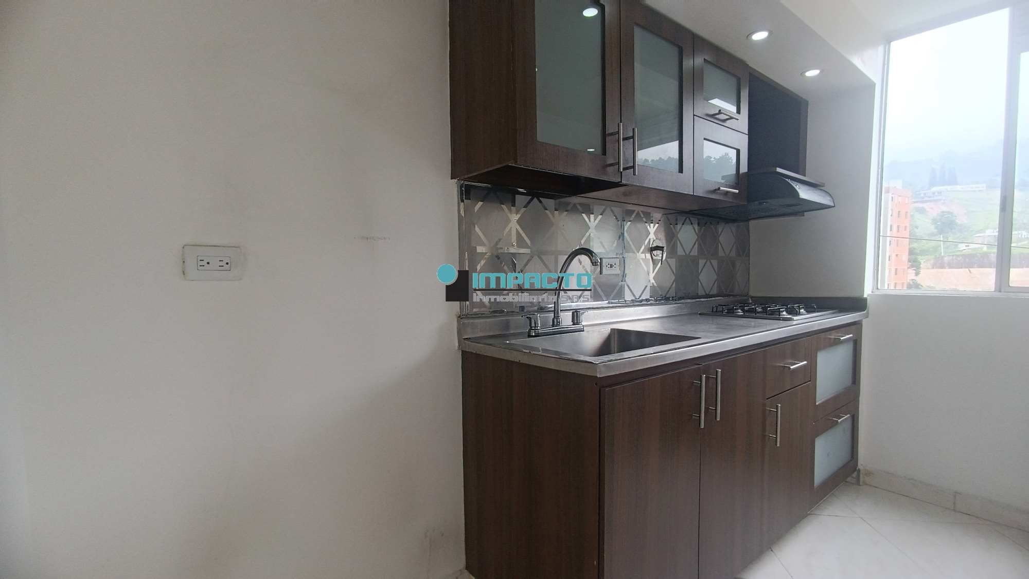 Apartamento en arriendo Antioquia Envigado La Mina 60 m2 Habitaciones 3 Baños 2 Garajes 1 Precio $2100000