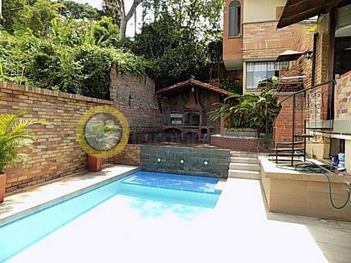 Casa en venta Santander Bucaramanga Lagos Del Cacique 240 m2 Habitaciones 4 Baños 3 Garajes 4 Precio $1750000000