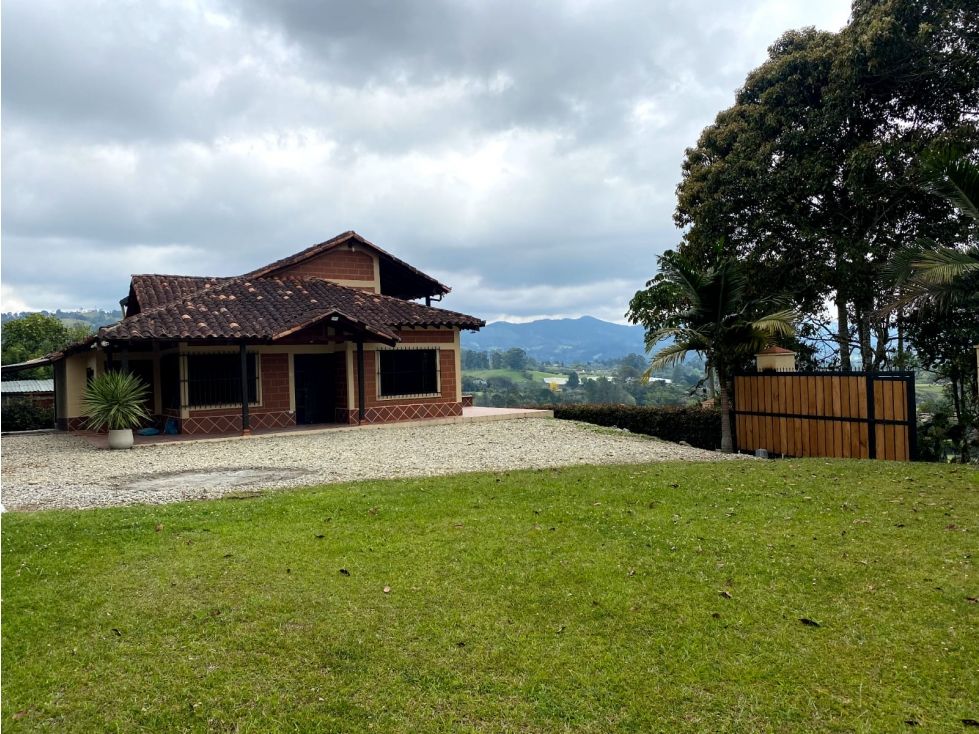 Casa Campestre en arriendo Antioquia Rionegro Rionegro 260 m2 Habitaciones 5 Baños 3 Garajes 1 Precio $5900000