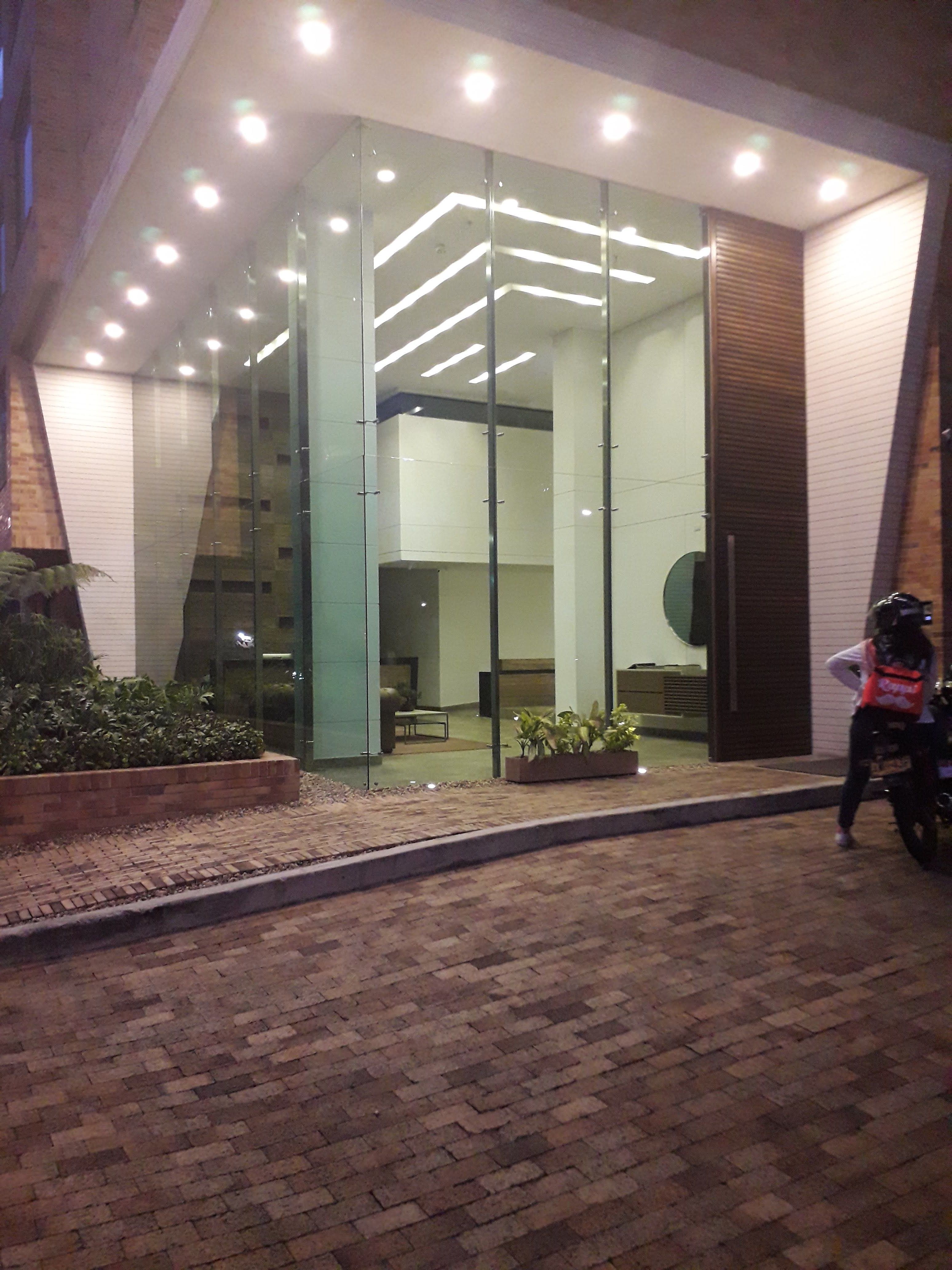 Apartamento en arriendo Cundinamarca Bogotá El Refugio 90 m2 Habitaciones 2 Baños 3 Garajes 2 Precio $5530000