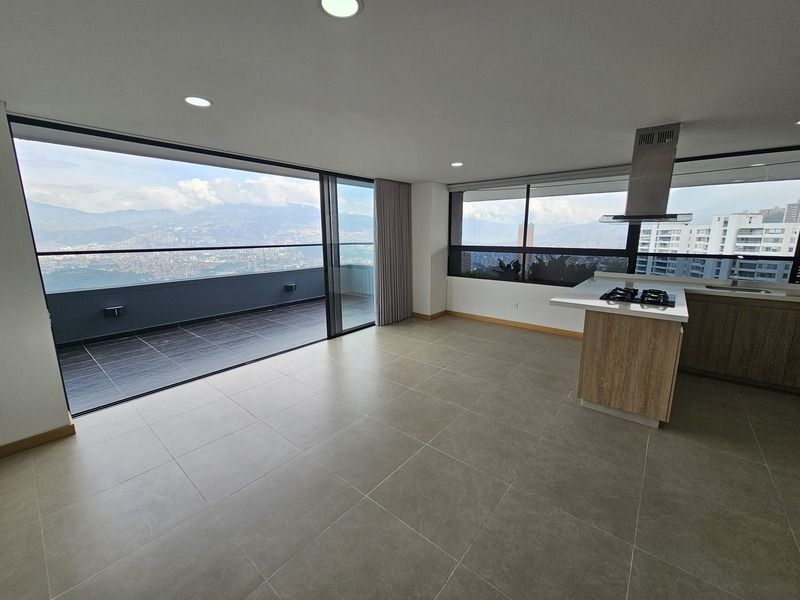 Apartamento en arriendo Antioquia Medellín Asomadera No2 130 m2 Habitaciones 3 Baños 3 Garajes 2 Precio $7100000