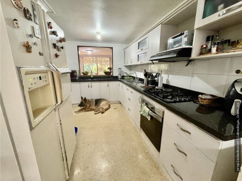 Apartamento en venta Antioquia Medellín El Diamante No2 283 m2 Habitaciones 5 Baños 5 Garajes 2 Precio $1170000000