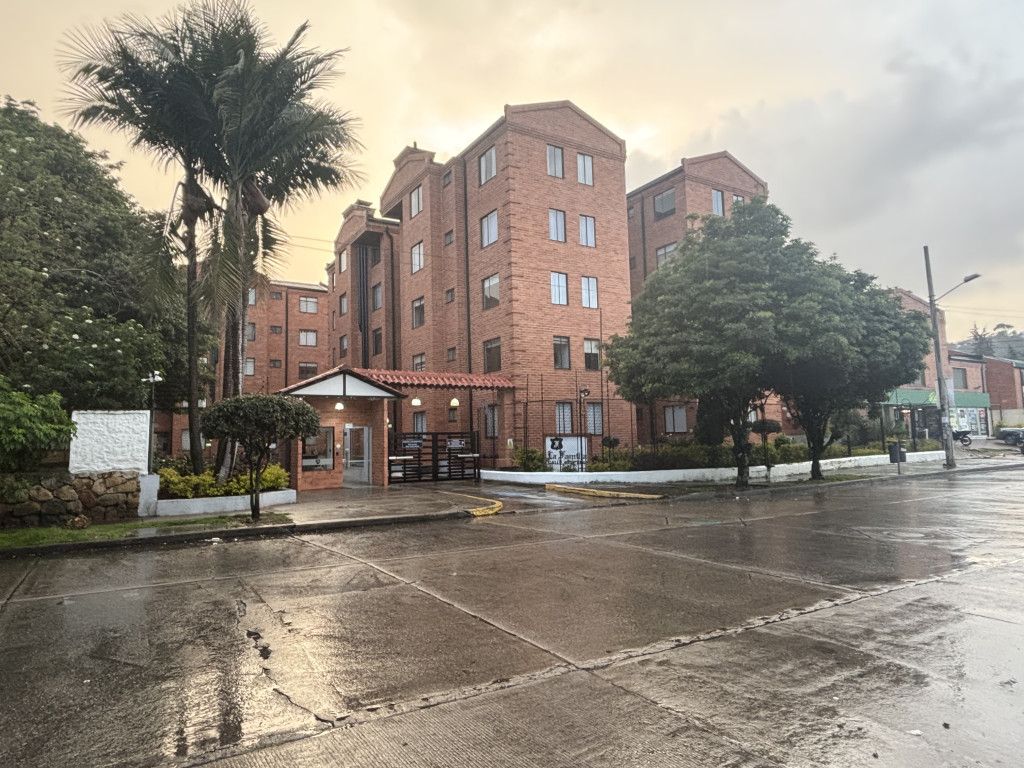 Apartamento en arriendo Cundinamarca Bogotá Portales Del Norte 88 m2 Habitaciones 3 Baños 2 Garajes 1 Precio $3343600