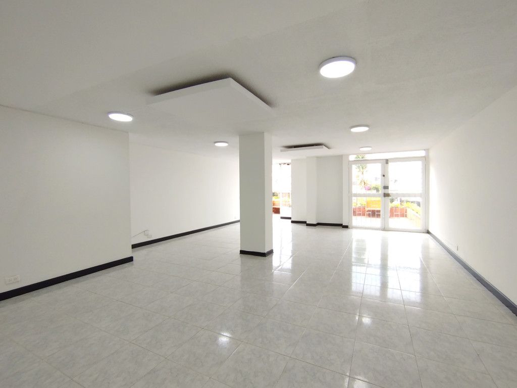 Local en arriendo Cundinamarca Bogotá El Batan 58 m2 Habitaciones 0 Baños 1 Garajes 0 Precio $2872000