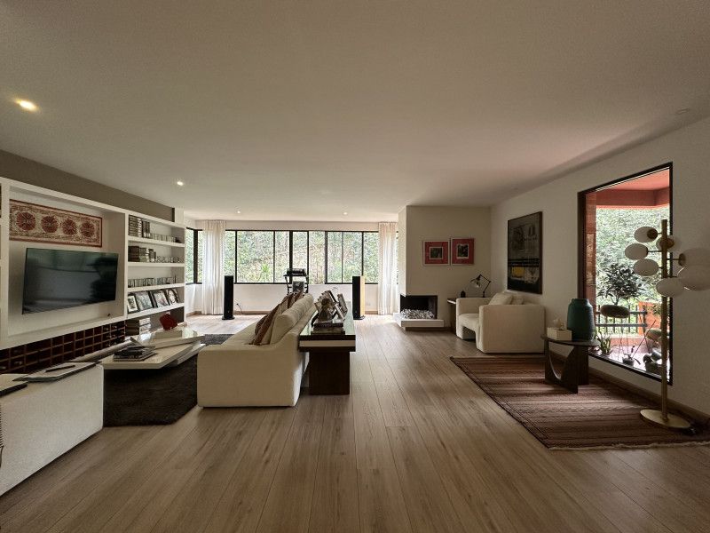 Apartamento en arriendo Cundinamarca Bogotá Cerros De Santa Barbara 169 m2 Habitaciones 2 Baños 4 Garajes 2 Precio $12023000