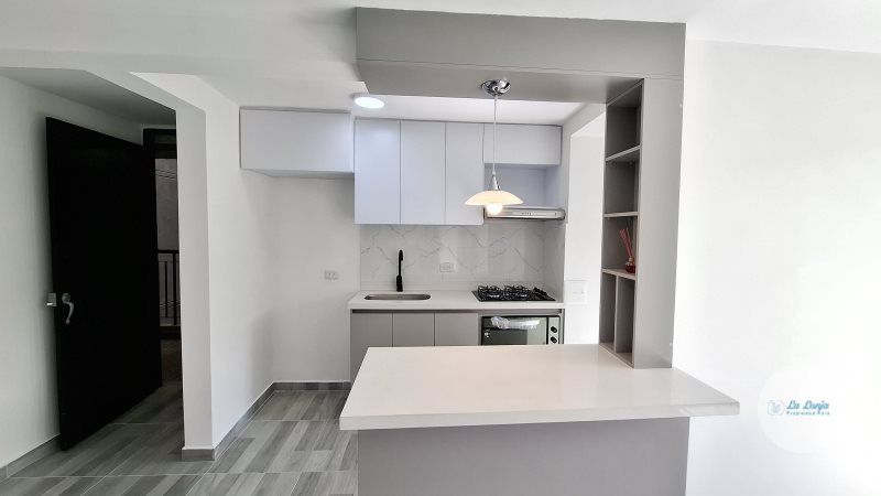 Apartamento en arriendo Antioquia Rionegro Cuatro Esquinas 52 m2 Habitaciones 2 Baños 2 Garajes 0 Precio $1500000