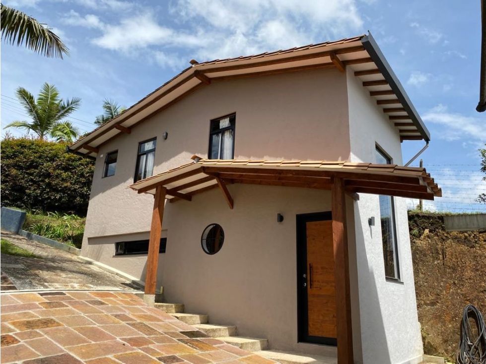 Casa Campestre en venta Antioquia Guarne Centro 346 m2 Habitaciones 4 Baños 3 Garajes 3 Precio $1450000000