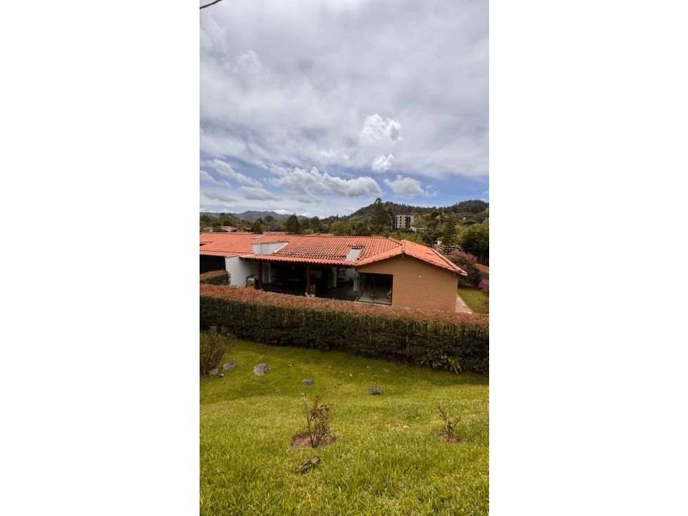 Casa Campestre en venta Antioquia El Retiro El Retiro 306 m2 Habitaciones 3 Baños 3 Garajes 3 Precio $2100000000