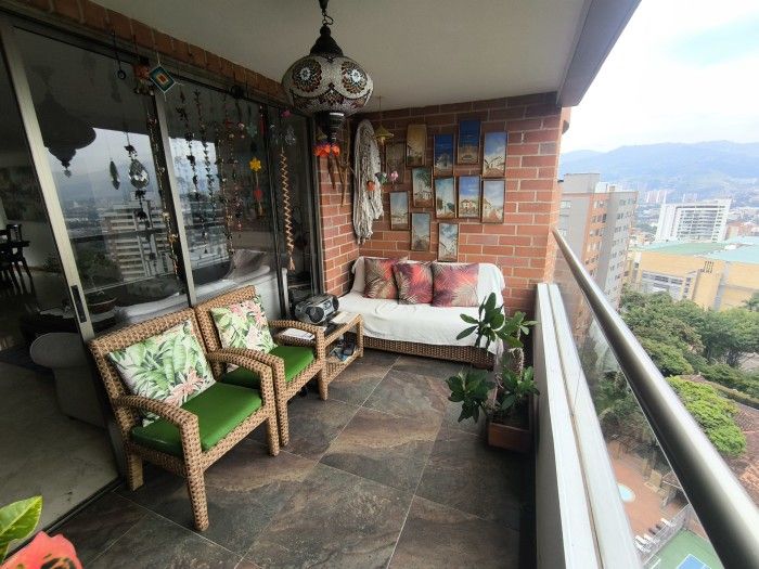 Apartamento en venta Antioquia Medellín Los Balsos No2 174 m2 Habitaciones 3 Baños 5 Garajes 2 Precio $1500000000