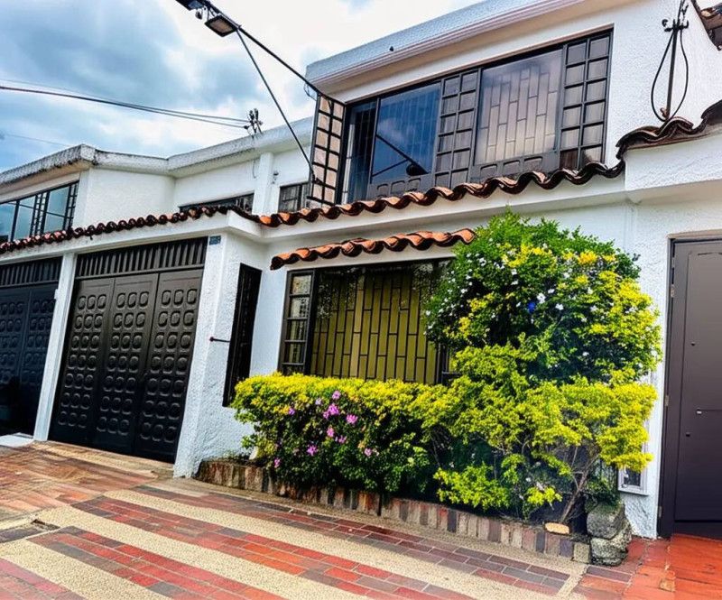 Casa en arriendo Cundinamarca Bogotá Mónaco 246 m2 Habitaciones 4 Baños 4 Garajes 1 Precio $8600000