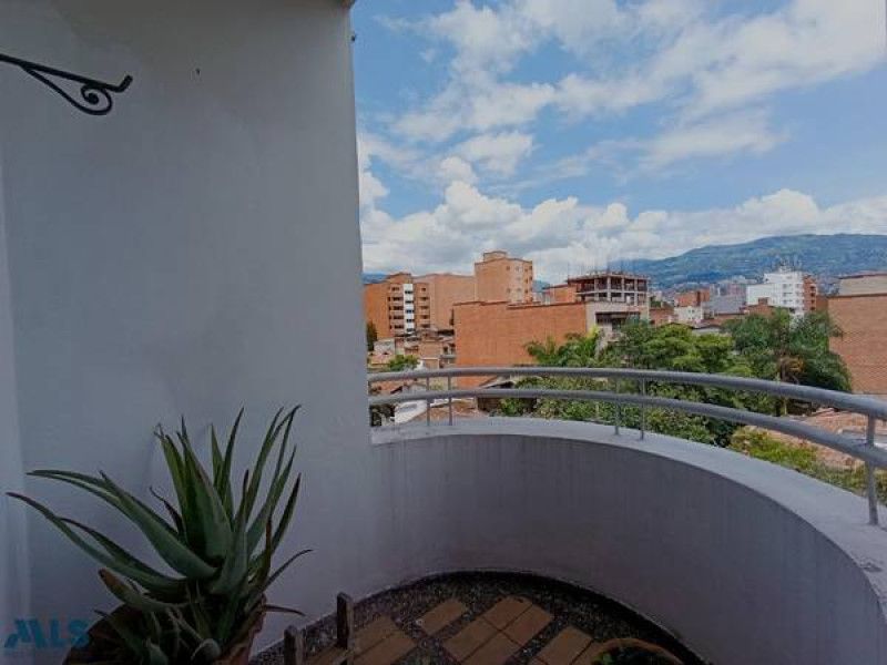 Apartamento en venta Antioquia Medellín Miravalle 103 m2 Habitaciones 3 Baños 2 Garajes 1 Precio $600000000