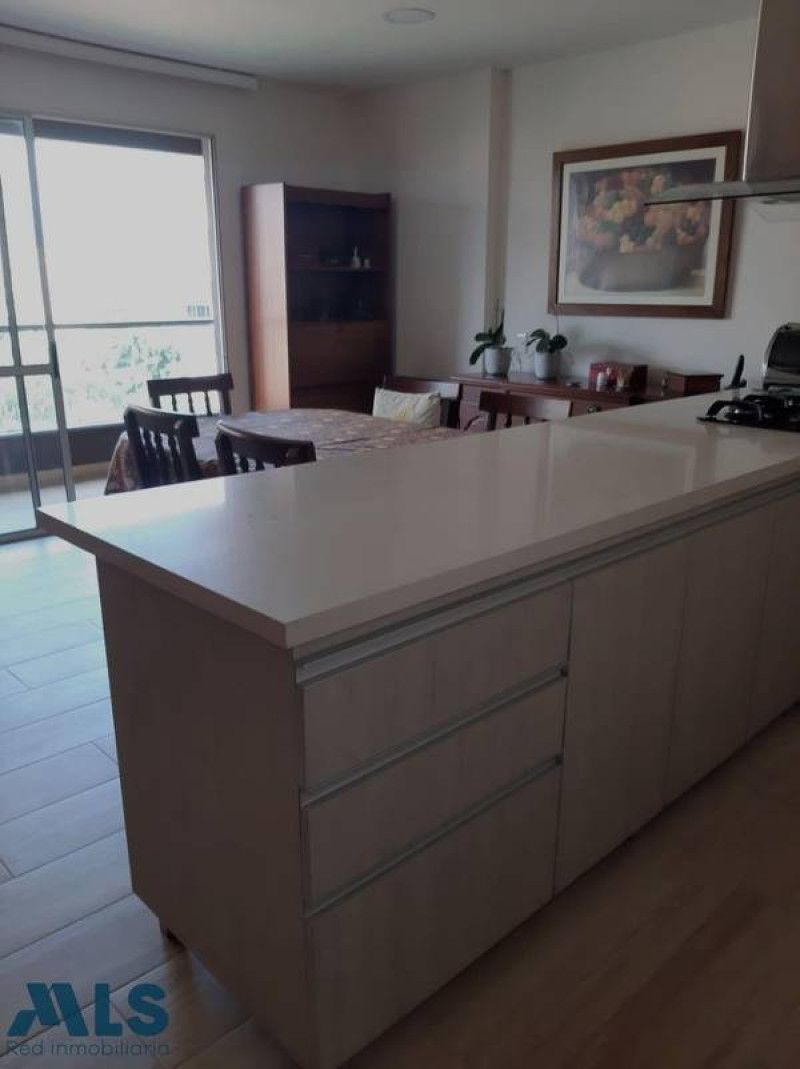 Inmuebles en Remate Apartamento en venta Antioquia Medellín Los Conquistadores 99 m2 Habitaciones 3 Baños 2 Garajes 2 Precio $780000000