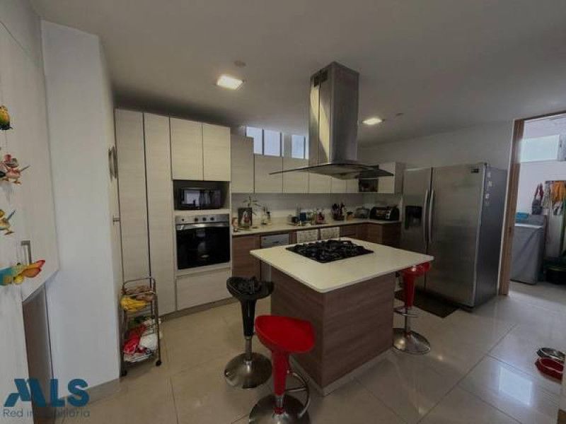 Apartamento en venta Antioquia Medellín Naranjal 148 m2 Habitaciones 3 Baños 3 Garajes 2 Precio $1400000000