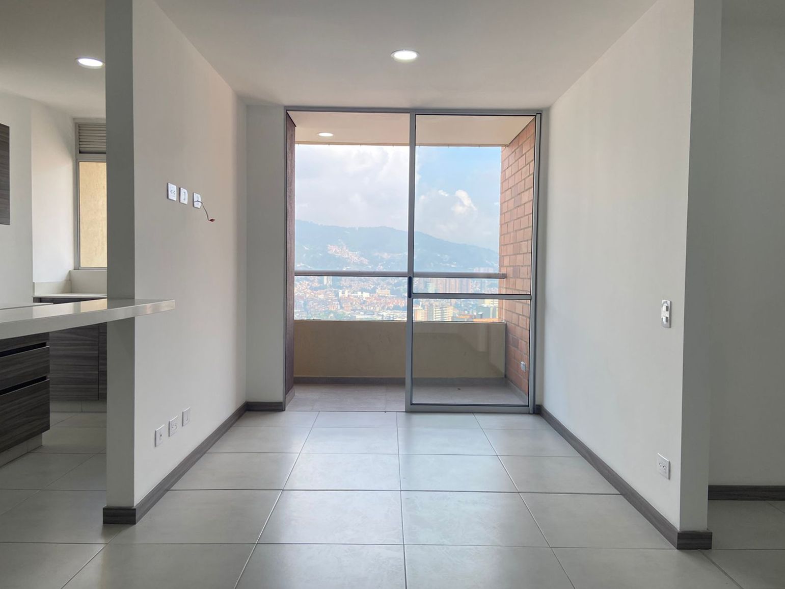 Apartamento en arriendo Antioquia Sabaneta La Florida 75 m2 Habitaciones 3 Baños 2 Garajes 1 Precio $3650000