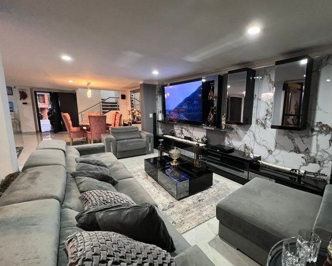 Casa en venta Antioquia Envigado La Pradera 270 m2 Habitaciones 3 Baños 4 Garajes 2 Precio $1210000000