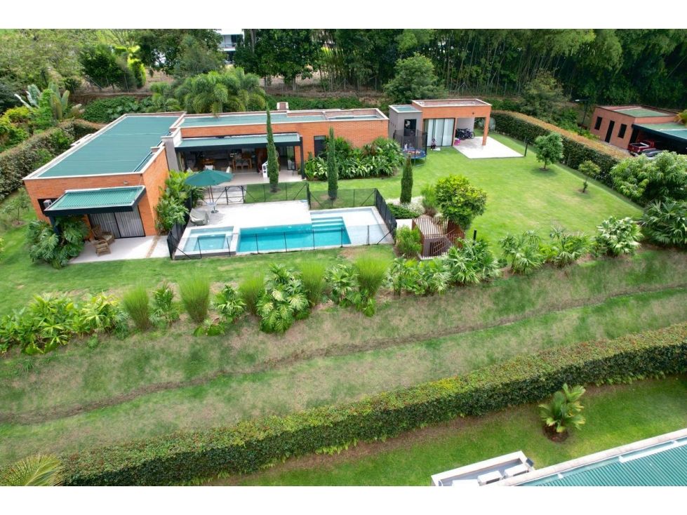 Casa Campestre en venta Risaralda Pereira Pereira 390 m2 Habitaciones 3 Baños 3 Garajes 3 Precio $2150000000