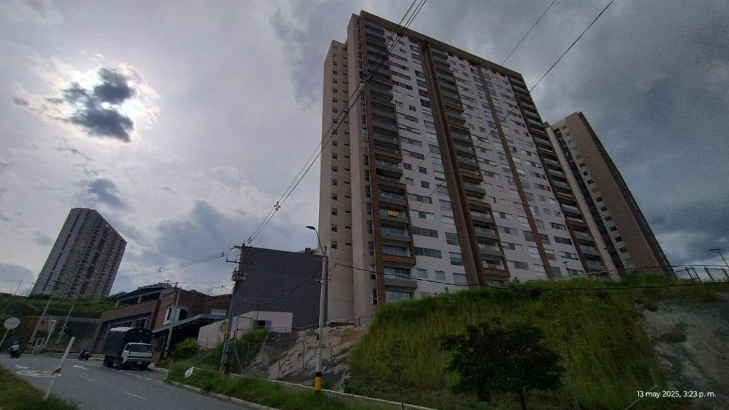 Apartamento en arriendo Antioquia Medellín Santa Rosa De Lima 77 m2 Habitaciones 3 Baños 2 Garajes 1 Precio $3550000