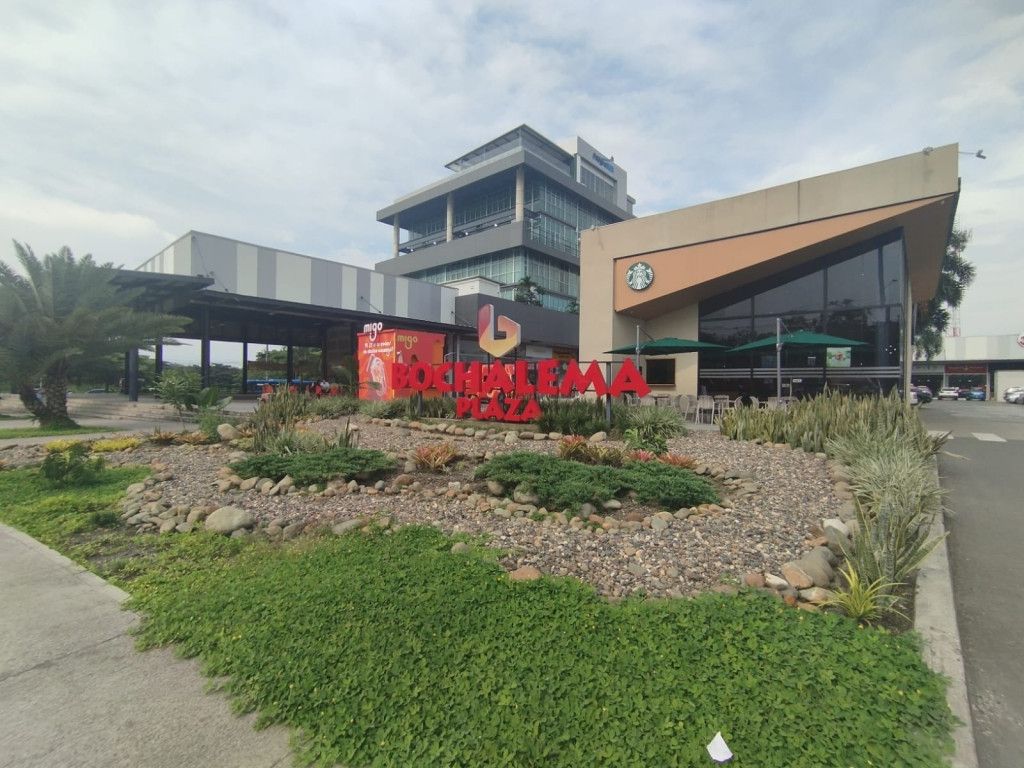 Local en arriendo Valle Del Cauca Cali Parcelacion Piedra Grande 81 m2 Habitaciones 0 Baños 1 Garajes 0 Precio $13000000