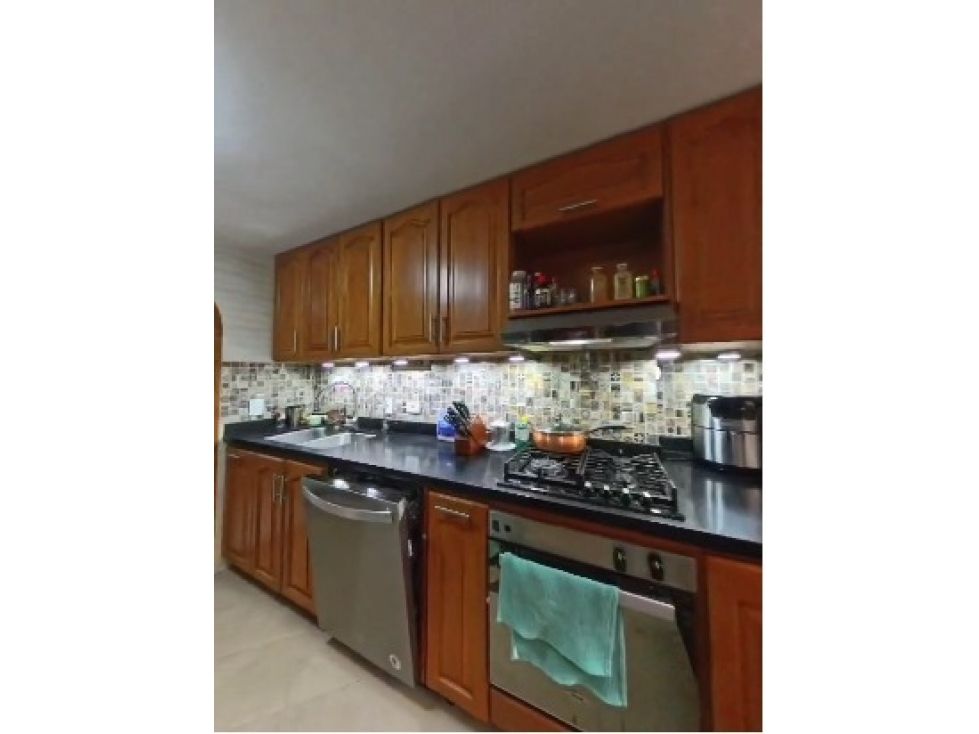 Apartamento en venta Antioquia Medellín Castropol 156 m2 Habitaciones 3 Baños 3 Garajes 2 Precio $1370000