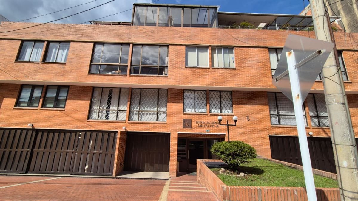 Apartamento en arriendo Cundinamarca Bogotá Lisboa 80 m2 Habitaciones 3 Baños 2 Garajes 1 Precio $3800000