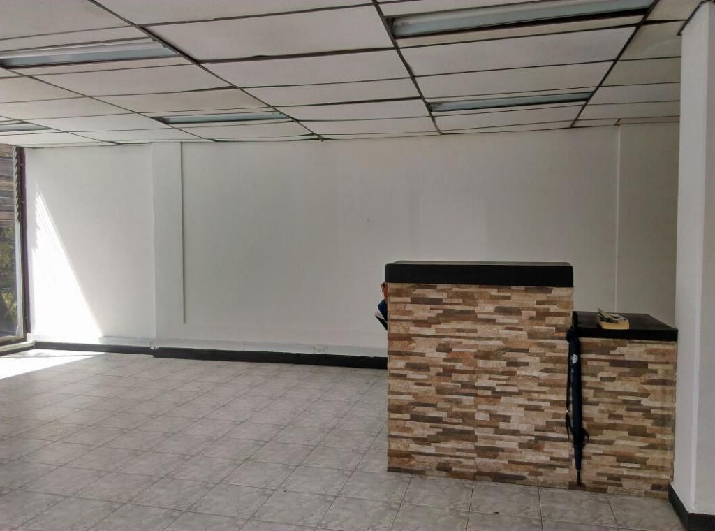 Local en arriendo Cundinamarca Bogotá Las Nieves 90 m2 Habitaciones 0 Baños 1 Garajes 0 Precio $2750000