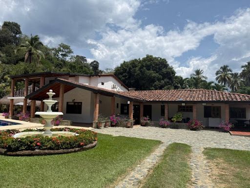 Finca en venta Cundinamarca Siberia Siberia 3913 m2 Habitaciones 7 Baños 7 Garajes 0 Precio $1990000000