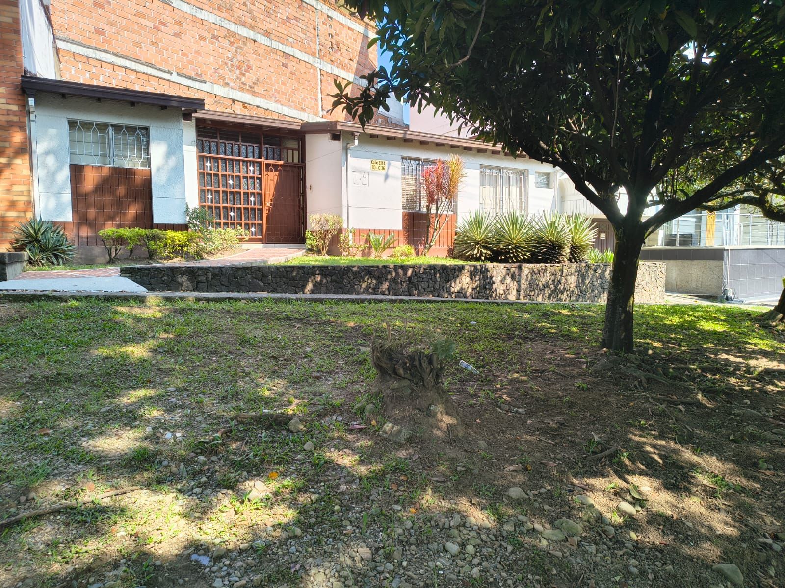 Casa en venta Antioquia Medellín Las Acacias 255 m2 Habitaciones 4 Baños 3 Garajes 0 Precio $1800000000