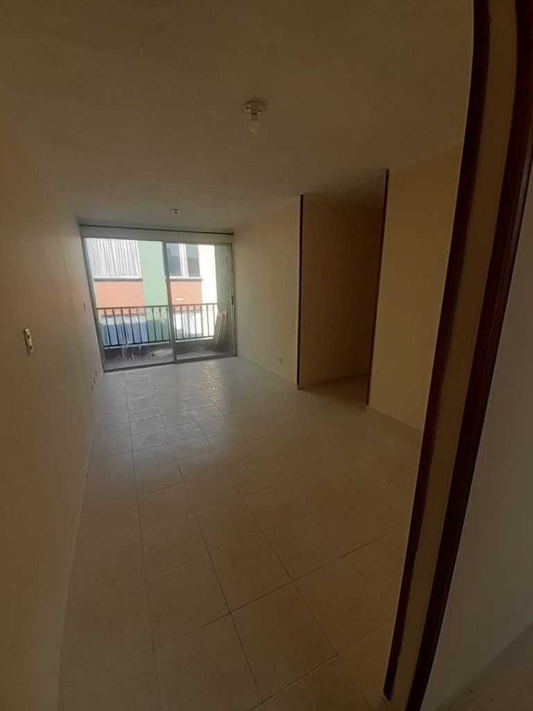 Apartamento en arriendo Valle Del Cauca Cali El Limonar 57 m2 Habitaciones 3 Baños 2 Garajes 1 Precio $1300000